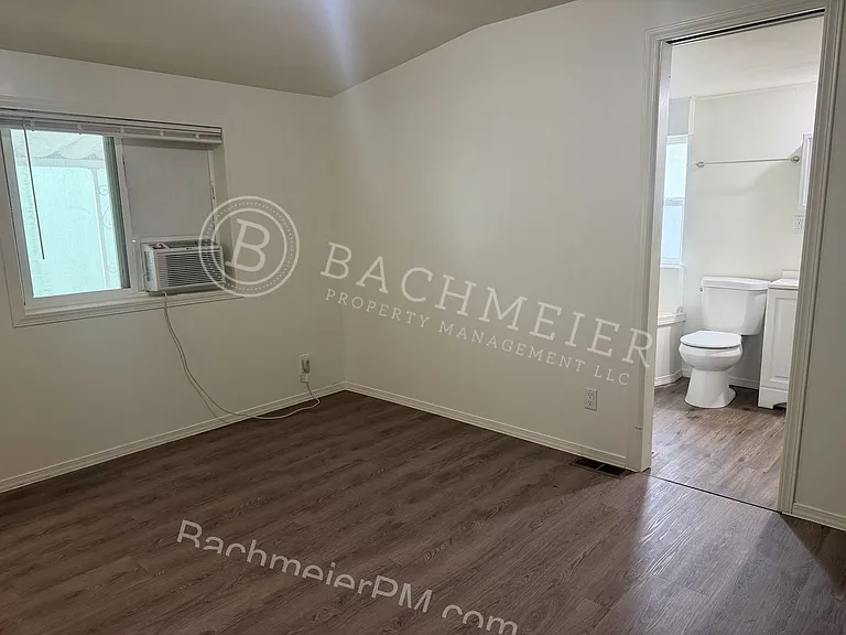 515 SW 14th St — Photo 10