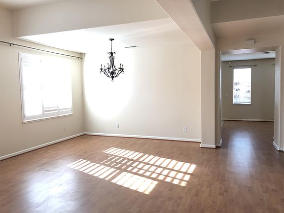 4th image of 691 Farrington St