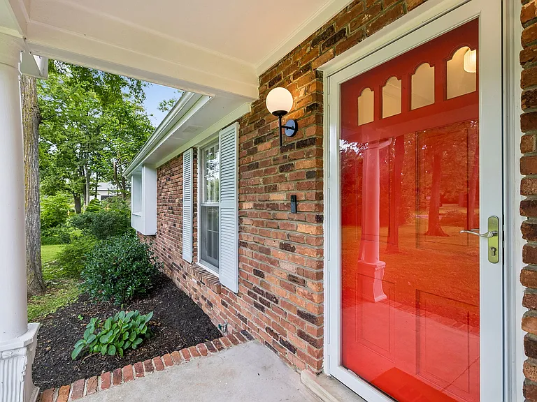1518 Lipscomb Dr — Photo 36