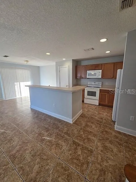 3 bed, 2.5 bath, 1769 sqft, $1,850 — Photo 4