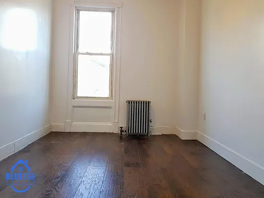 Rented by Blue Egg Realty Corp | media 9