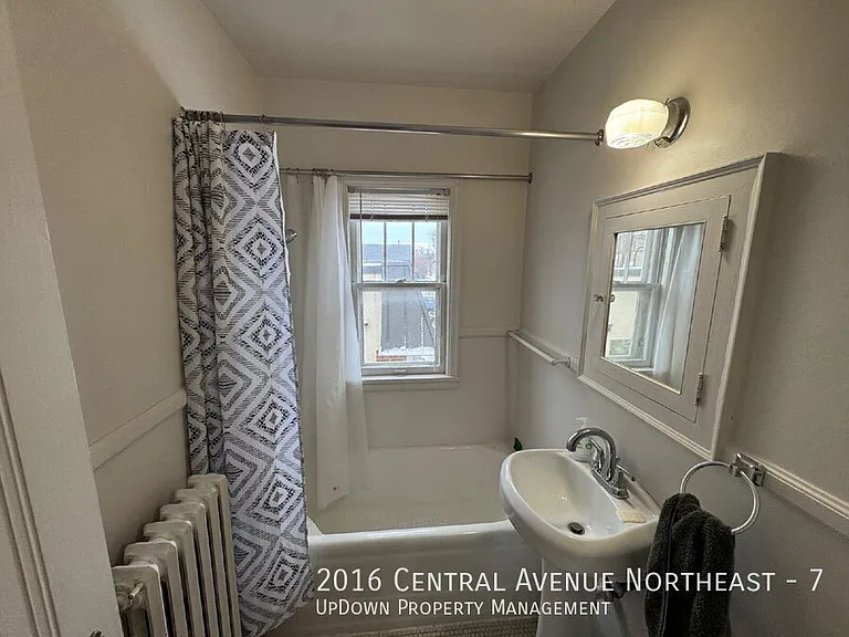2016 Central Ave NE #7 — Photo 12