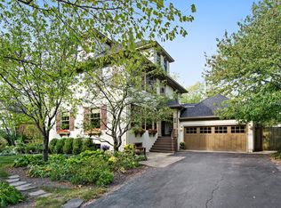 390 Linden St, Winnetka, IL 60093