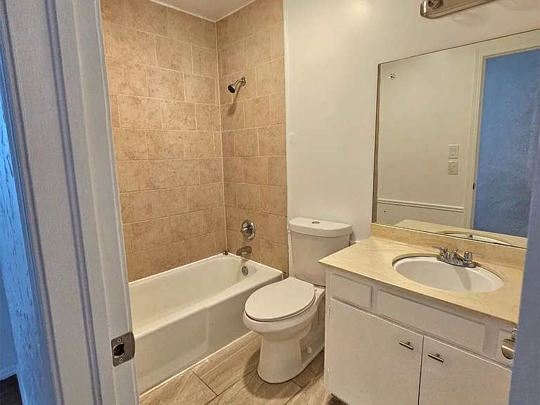7221 S 66th East Ave #7219/7221 — Photo 7