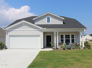 300 Ruby Baird Dr, Sneads Ferry, NC 28460