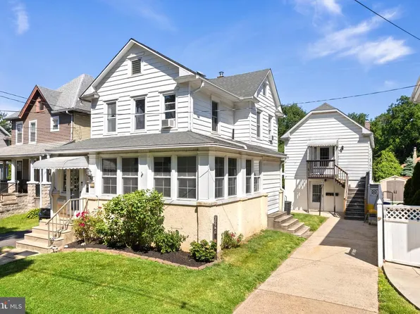203 Albany Ave, Barrington, NJ 08007
