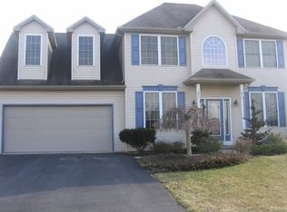 532 Old Farm Rd, Palmyra, PA 17078