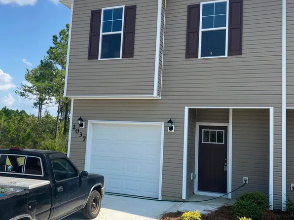2037 Folkstone Woods Lane, Holly Ridge, NC 28445