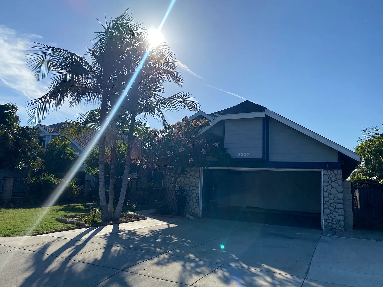4 bed, 2000 sqft, $3,600 — Photo 1
