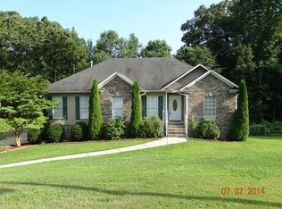 2500 Cove Cir, Trussville, AL 35173