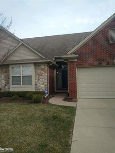 6749 Lexington Ave N, Shelby Township, MI, 48317