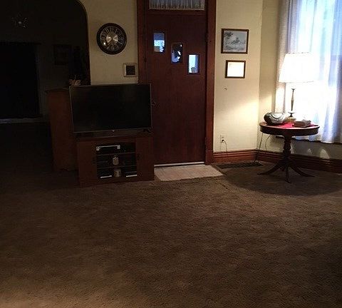 5th image of 616 Burlington Ave