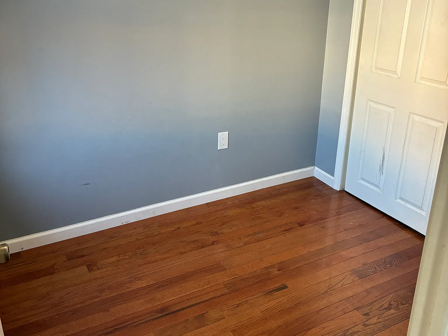 3 bed, 1150 sqft, $2,200 — Photo 4