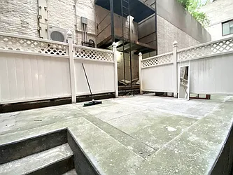 Rented by MOTION New York