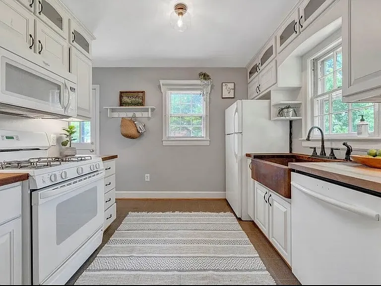 2326 Carlton Rd SW — Photo 6