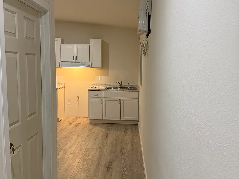 31051 Neer St — Photo 2
