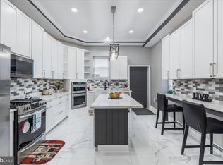 2313 N Calvert St, Baltimore, MD 21218