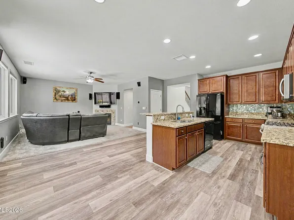 10891 Pebble Hill Dr, Reno, NV 89521