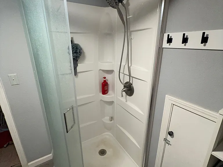 115 Hull Dr — Photo 15