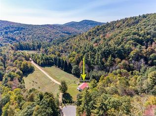 9000 Bugger Hollow Ave, Newland, NC 28657