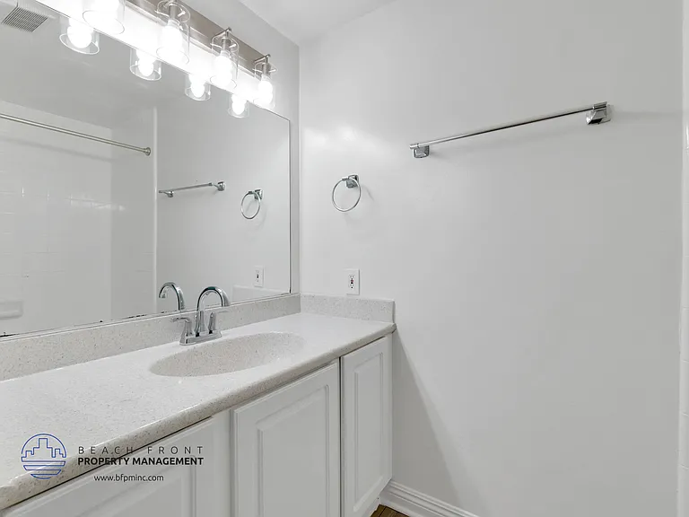 740 W 24th St. — Photo 75