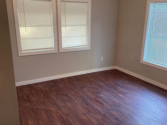2nd image of 2021 Magnolia St