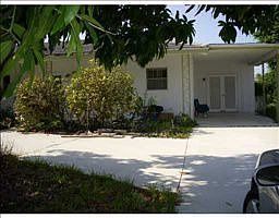 1st image of 176 SE 27th Ave
