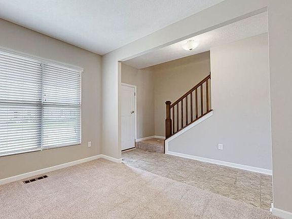 4th image of 2679 Taberville Dr