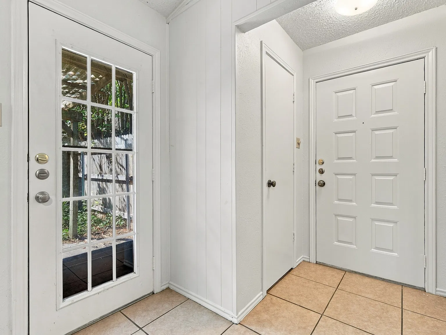 5202 Waterview Lane - 1 — Photo 2