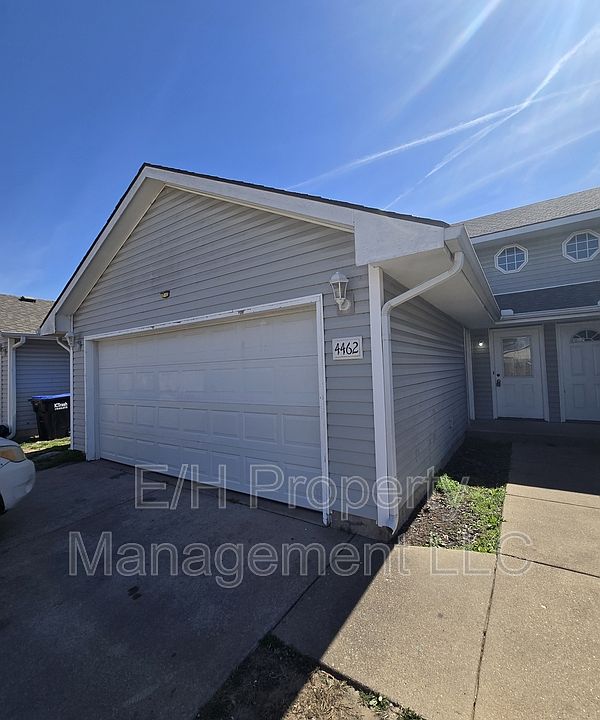 1st image of 4462 S Elizabeth Ave