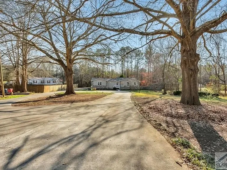 155 Dwight Rd — Photo 2
