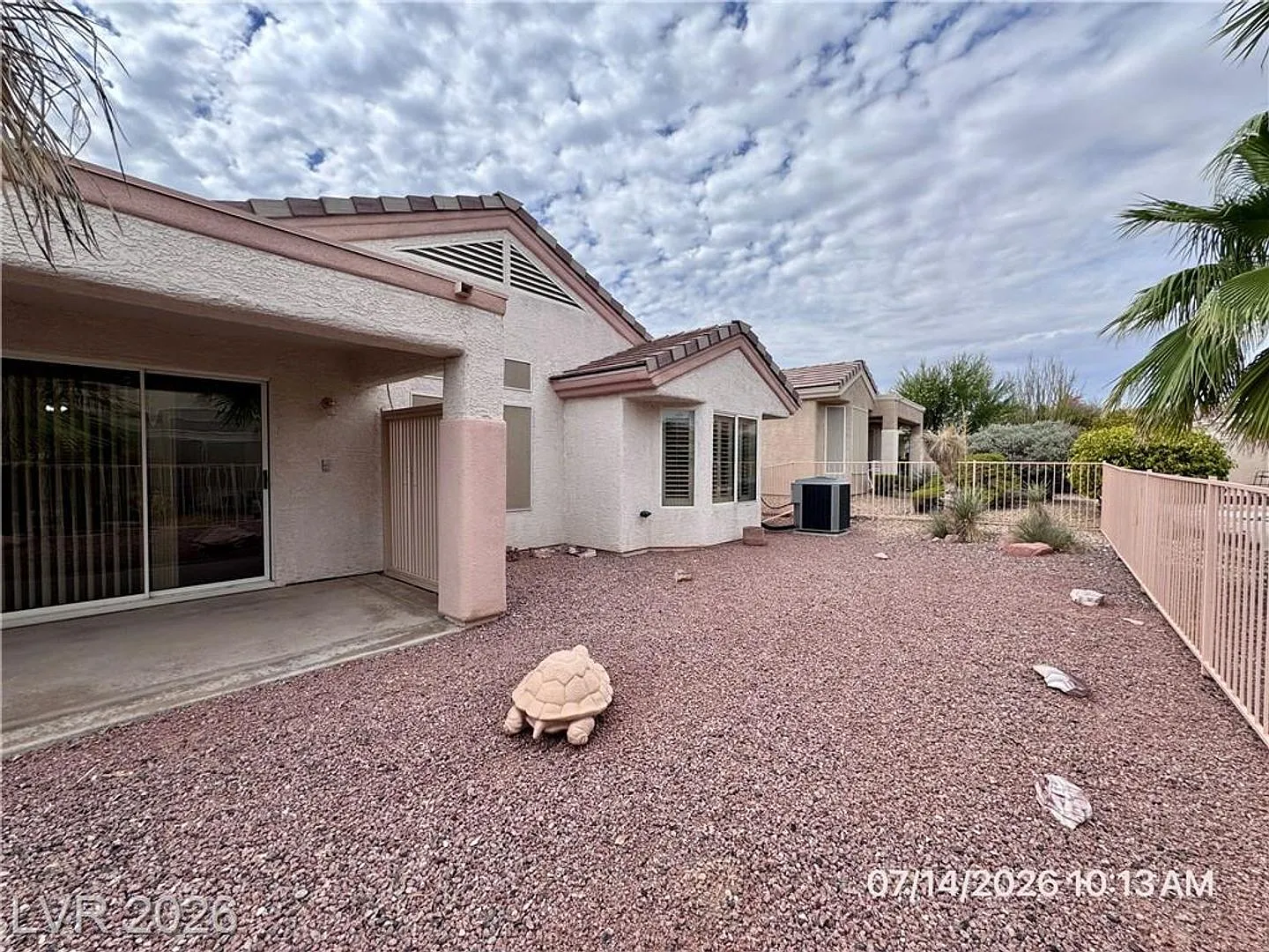 Beautiful 55+ Home with Vaulted Ceilings & Stainless Steel Kitchen — Photo 4