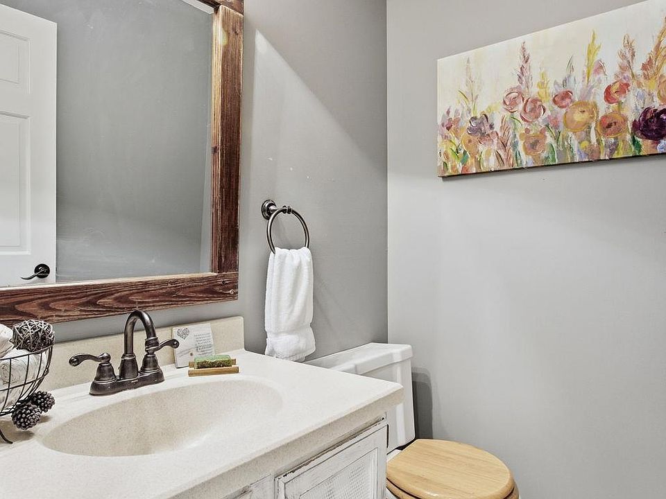 2836 Canal Dr, photo 24