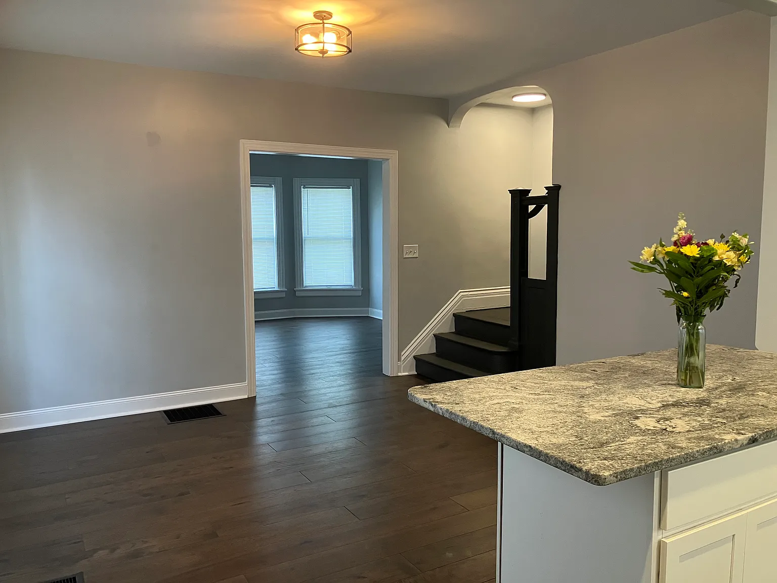 1137 N Superior St — Photo 4