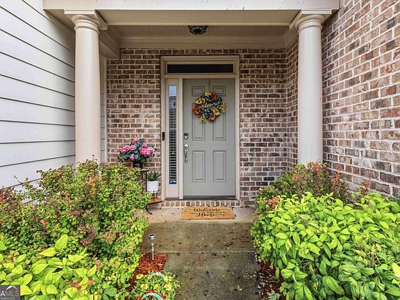 2nd image of 5137 Madeline Pl #602