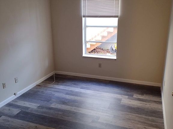 5th image of 1210 W Main St #1210
