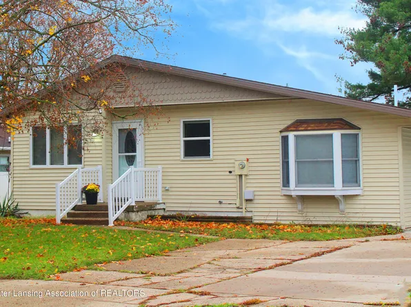 807 Linden St, Charlotte, MI 48813