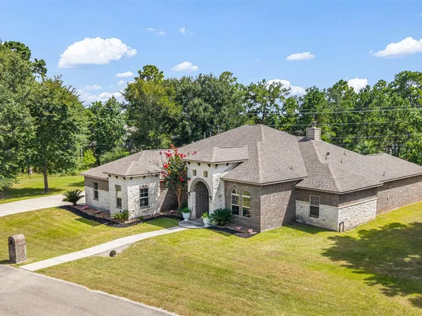 8992 Wind Jammer Ln, Montgomery, TX 77316