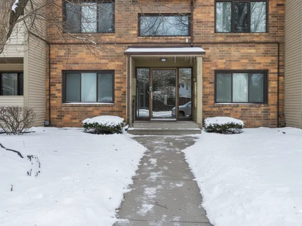 3237 17th Ave S APT 101, Fargo, ND 58103