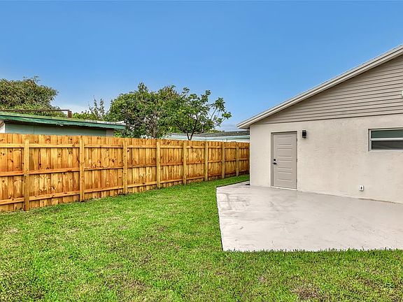 3rd image of 416 W Mango St #416