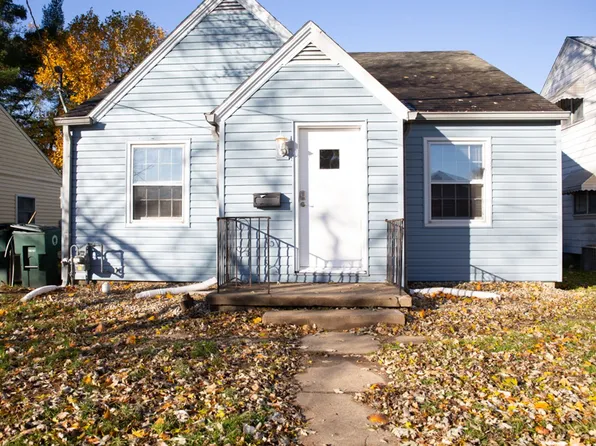 409 S College Ave, Muncie, IN 47303