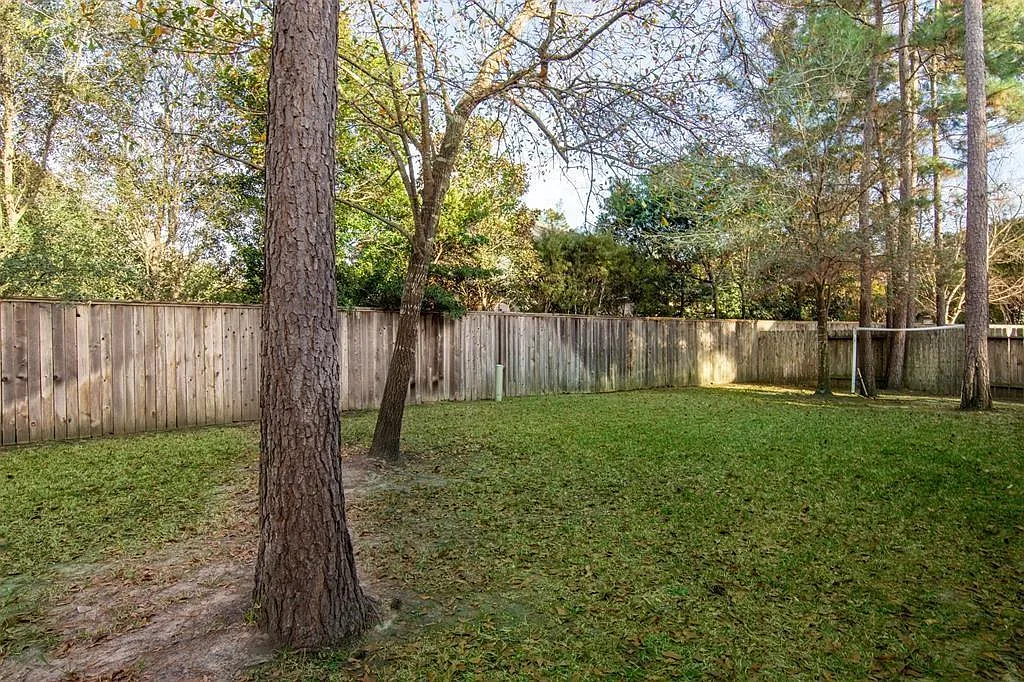 5 bed, 4.5 bath, 3263 sqft, $3,950 — Photo 3
