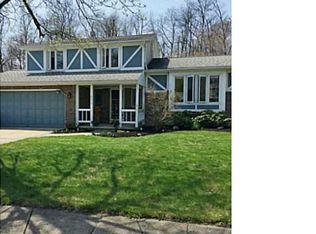 4910 Winterway Ln, Hamburg, NY 14075