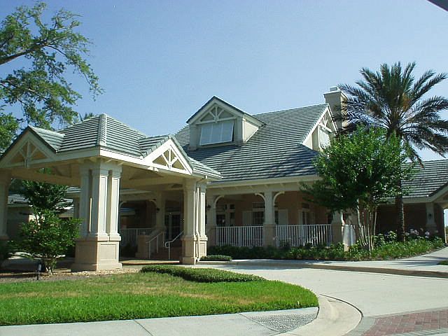 2nd image of 102 N Lakewalk Dr