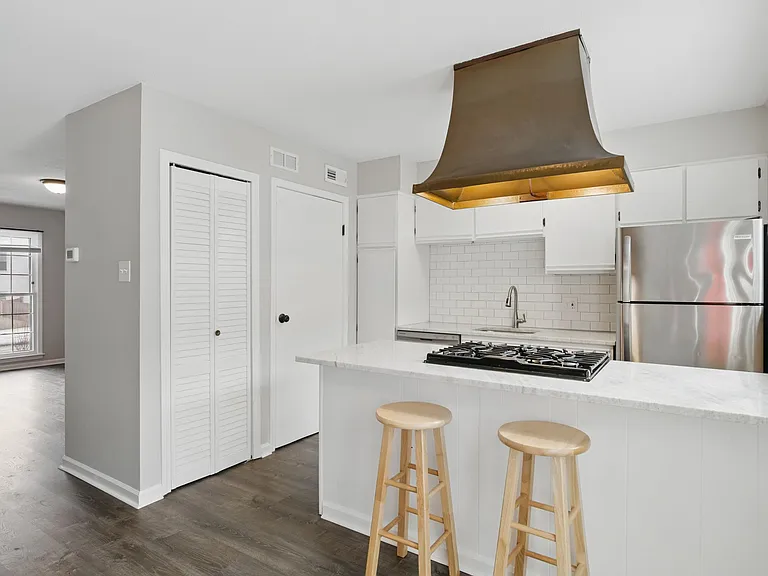 30 Yorktown Dr #30 — Photo 5
