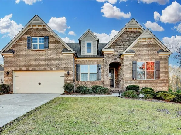 3907 Rustic Pine Ln, Buford, GA 30518