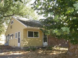 309 N Broad St, Weston, OR 97886