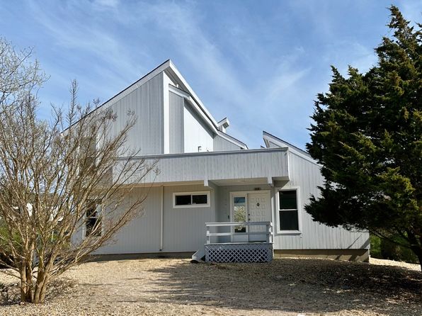 104 Monroe Dr