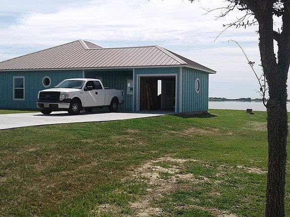 2nd image of 1334 W Bayshore Dr