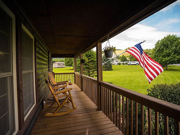 2nd image of 214 Church Meadows Ct